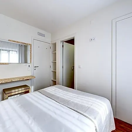 Otel Do Mercado 2*