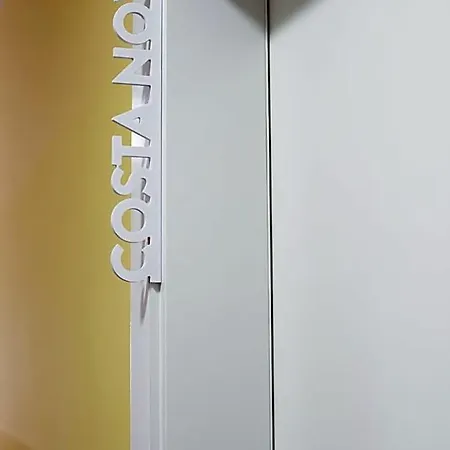 Do Mercado Otel 2*