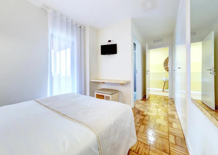 Do Mercado מלון 2*